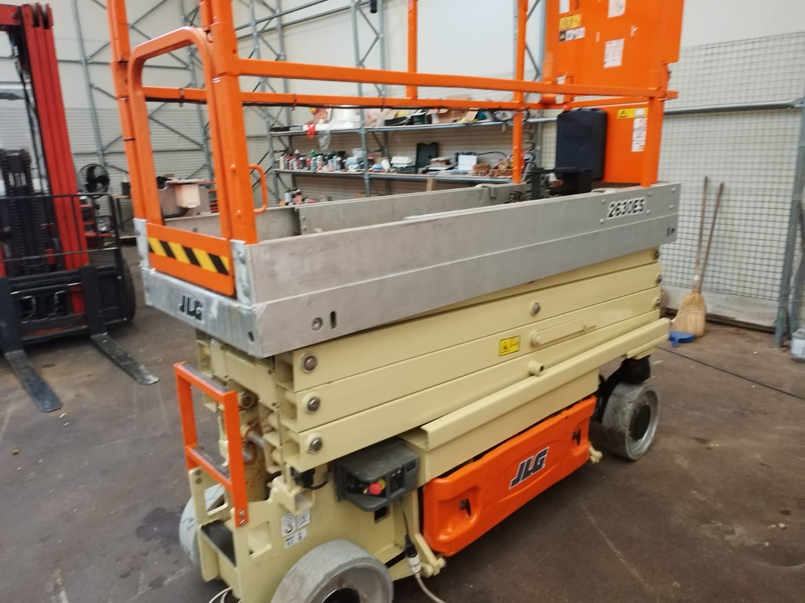 JLG 2630ES -10 Metrov